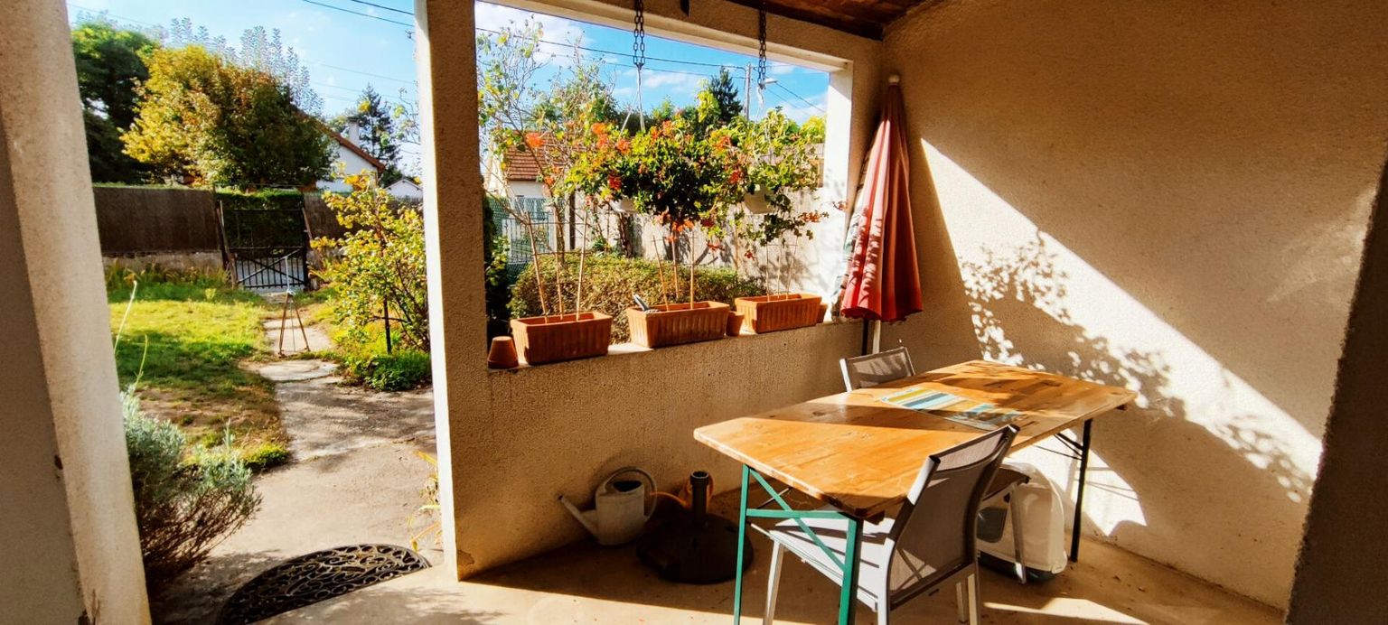 COSNE-COURS-SUR-LOIRE Jolie maison de avec dépendances dans secteur calme de Cosne Sur Loire 4