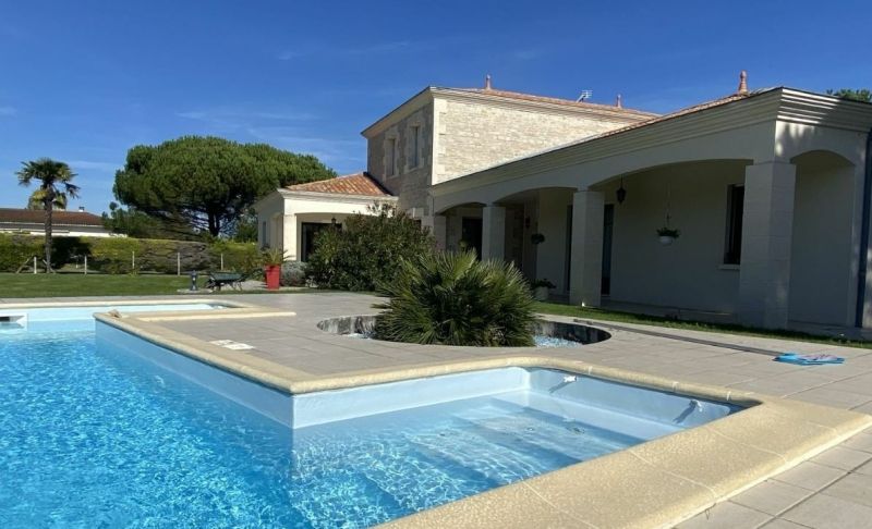 MEDIS Villa de prestige de 362 m² avec  T1 de 64 M² SUR 7500 M²   817404   Négociable 4