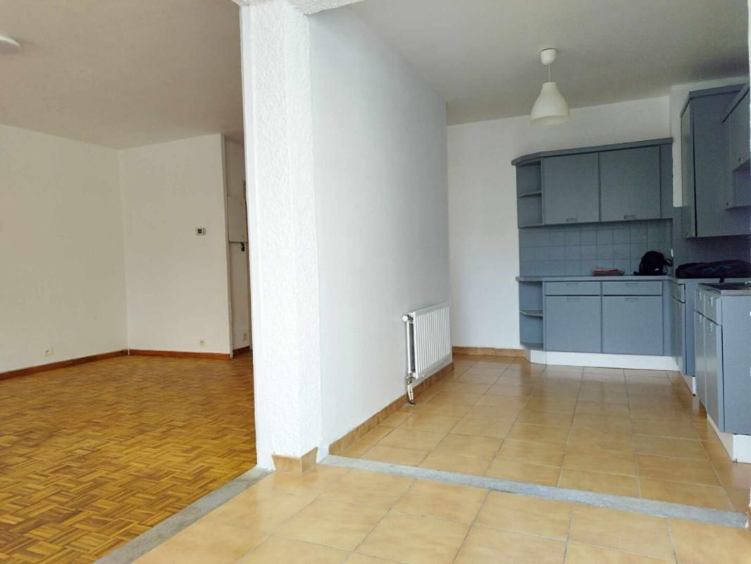 Appartement Istres 3 pièce(s) 70 m2 AVEC GARAGE