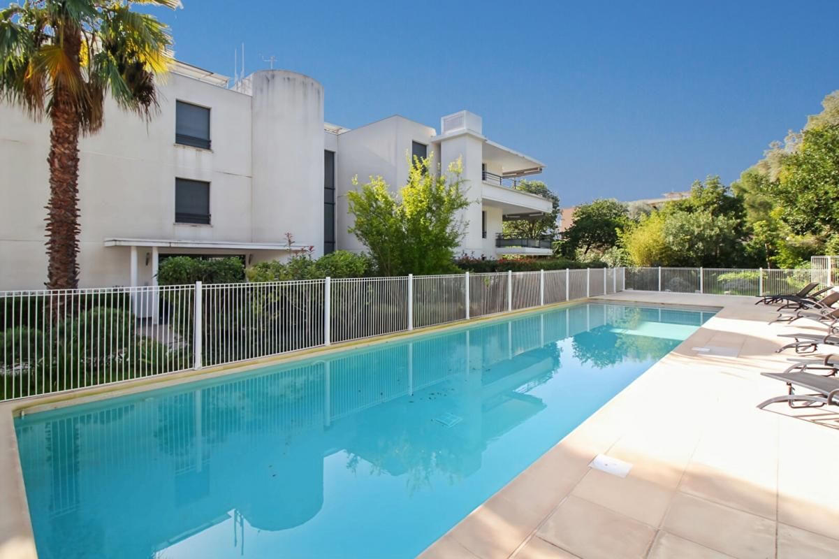 ANTIBES Appartement 4 pièces 81 m² Antibes-Juan les Pins 2