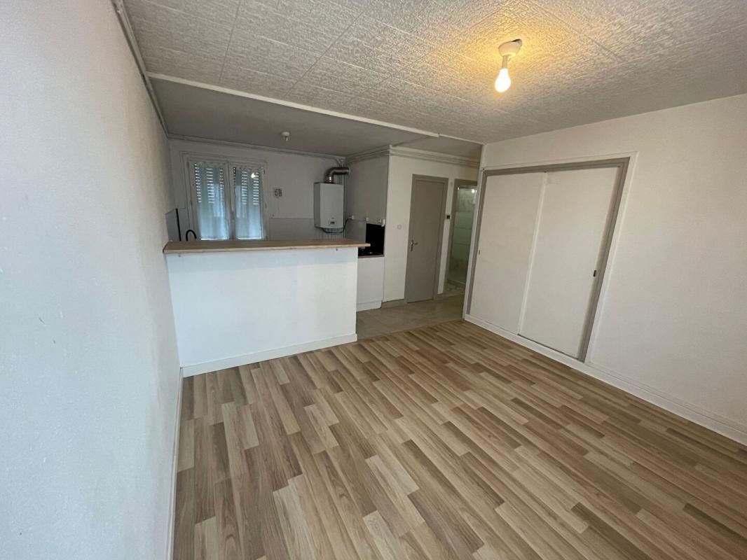 BOURG-LES-VALENCE Appartement Bourg Les Valence 3 pièce(s) 57 m2 1