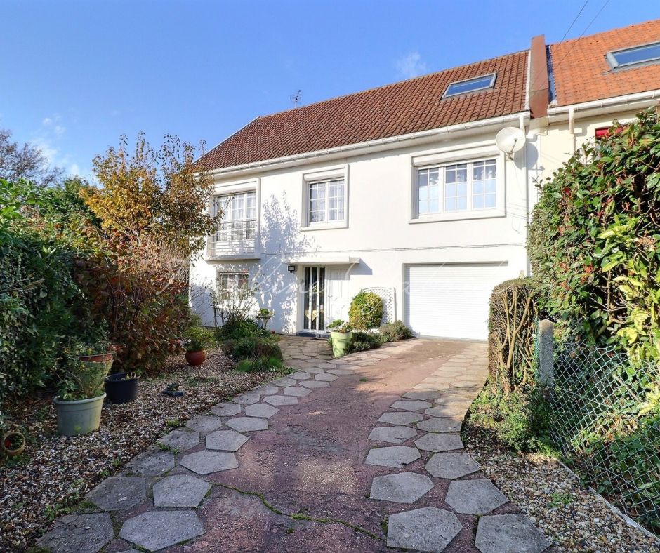 Maison familiale avec jardin au Havre, Dollemard, 4 chambres, sous-sol complet et garage