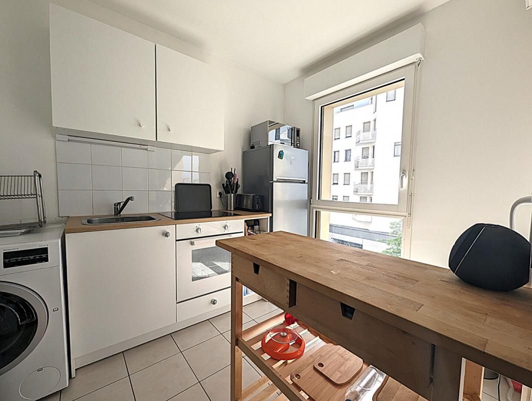 MASSY Appartement Massy 1 pièce(s) 26 m2 4