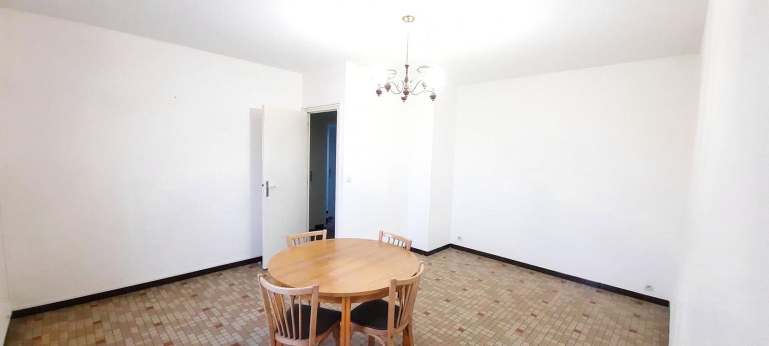 Appartement Gorges 2 P . 1 Ch . Garage . 51.85 M²