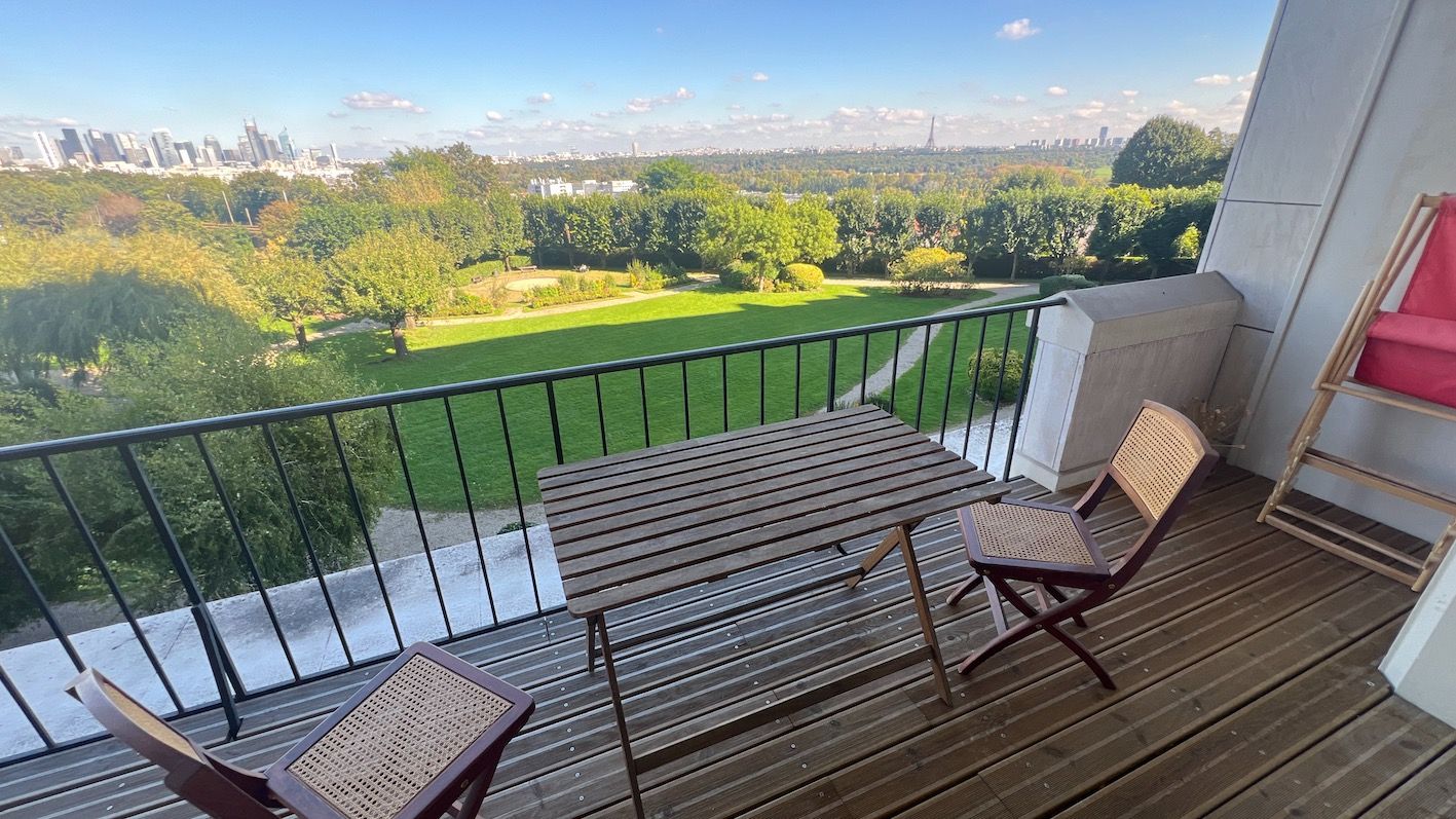 Superbe appartement familial meublé  vue époustouflante sur tout Paris