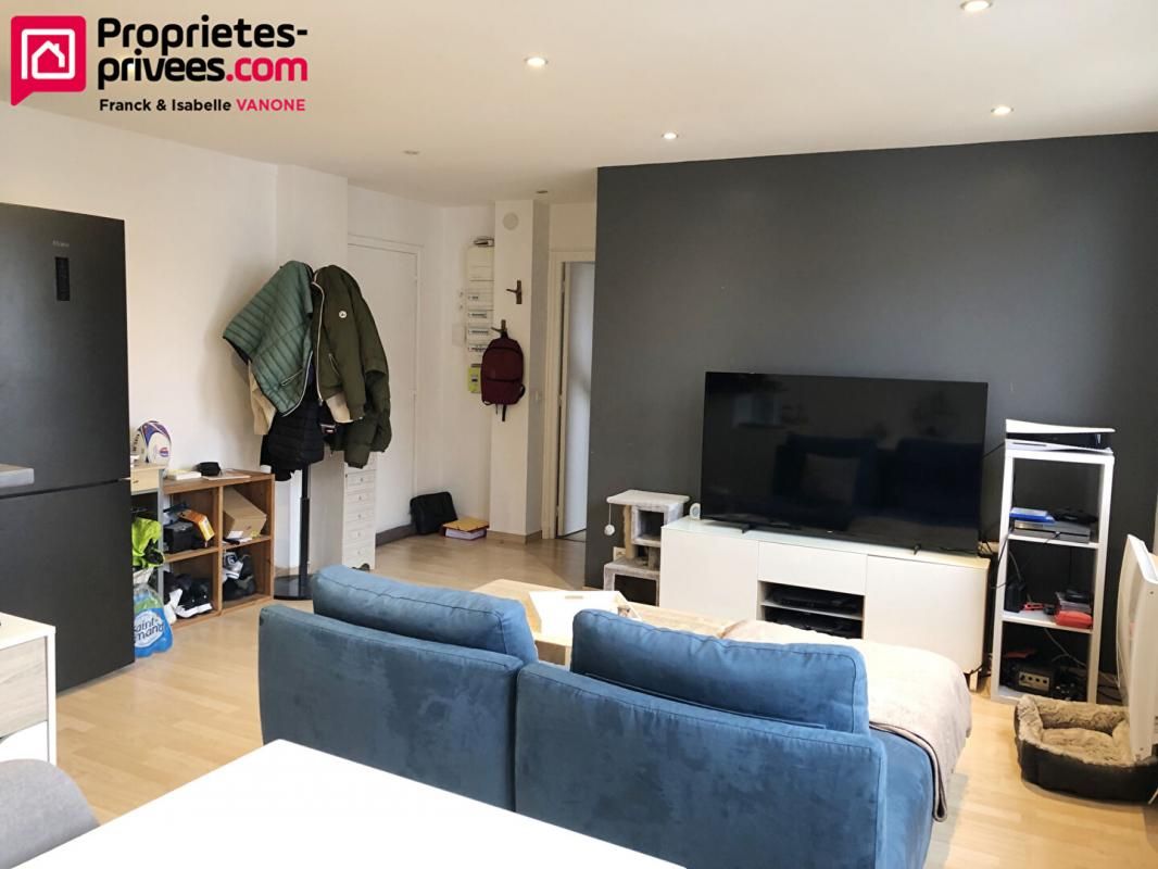 LILLE Appartement T4 - 62.64 m² - 1 place de parking - 1 box 3