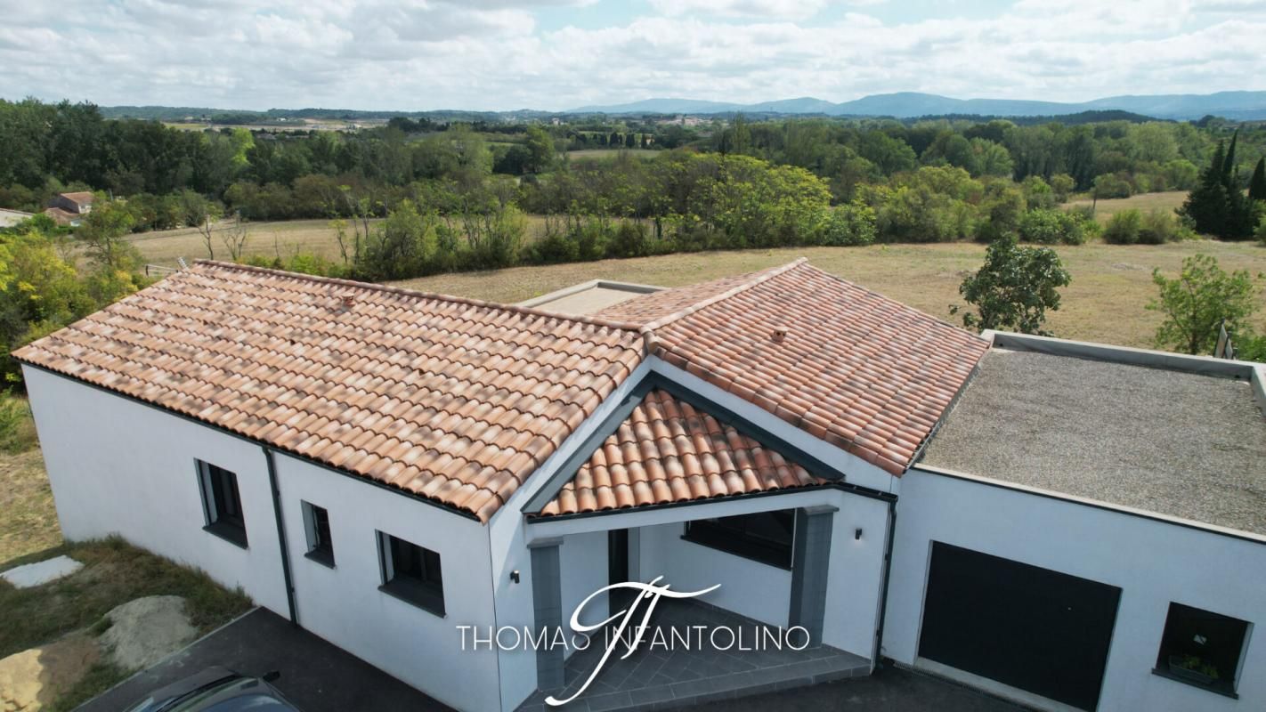 CONQUES-SUR-ORBIEL EN EXCLUSIVITE - PLAIN PIED 120 M2 - 3 CHAMBRES - SUITE PARENTALE - 2 SALLES D'EAU - 2 WC  - VUE DEGAGÉE - CLIMATISATION 2