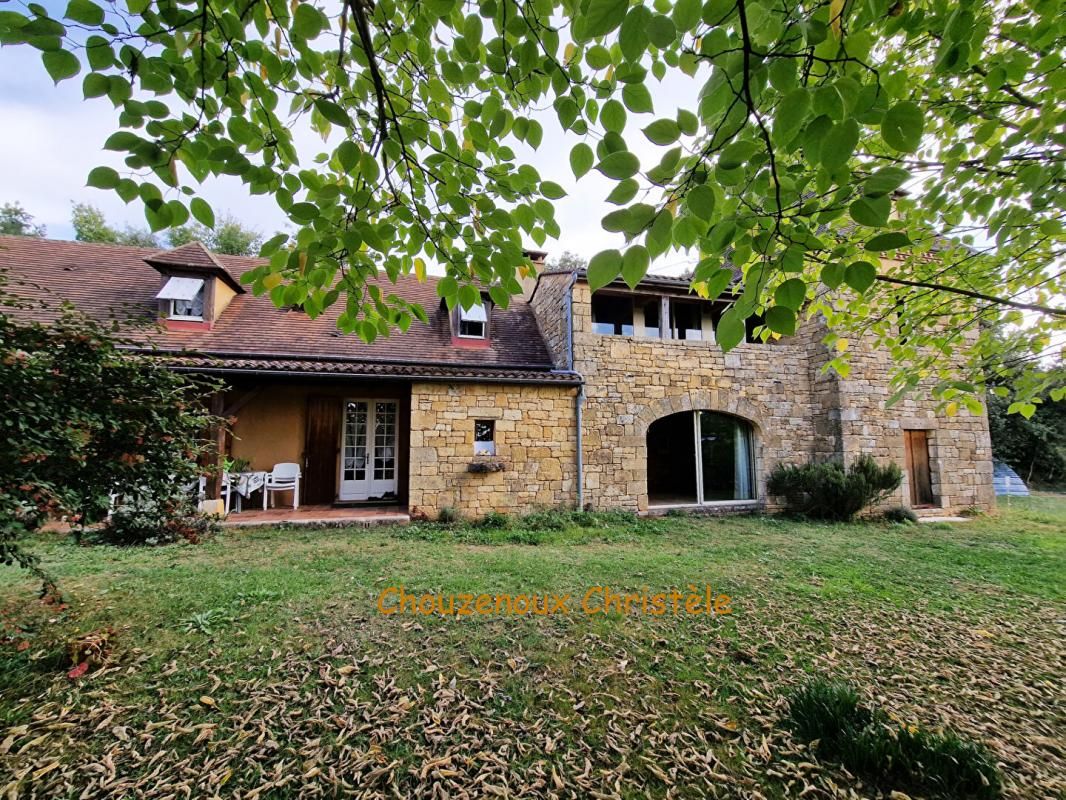 24200 Sarlat La Caneda : Périgourdine sur 9340m²