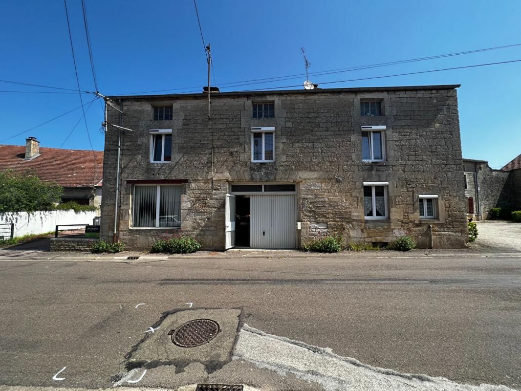 CHALVRAINES Votre Maison de Village d'Exception à Chalvraines : une opportunité ! 1