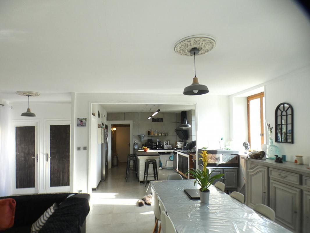 SAINT-AMAND-DE-COLY Maison Coly Saint Amand 2 chambre, suite parentale et double garage 4