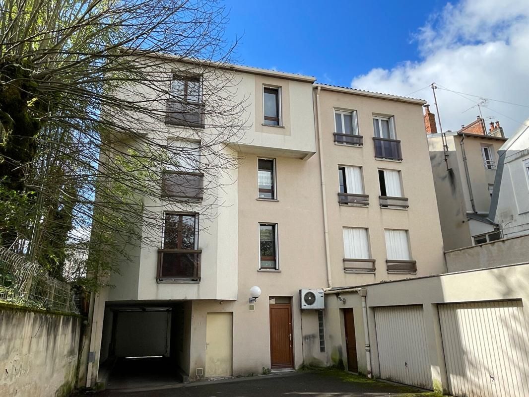 PERIGUEUX Appartement Perigueux 3 pièces 65.70 m2 4