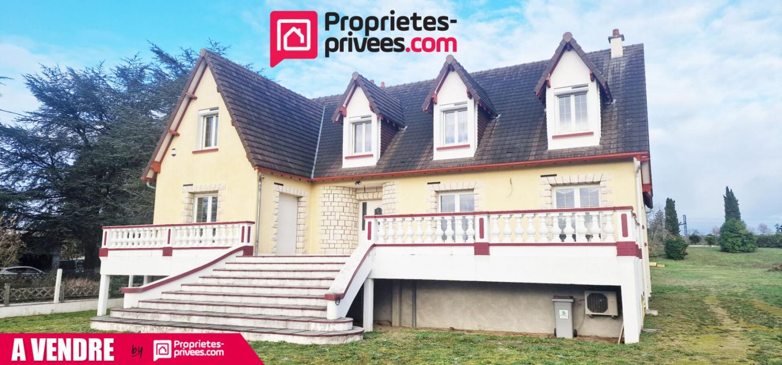 Maison de 329 m² - 8 pièces sur terrain de 6815 m²