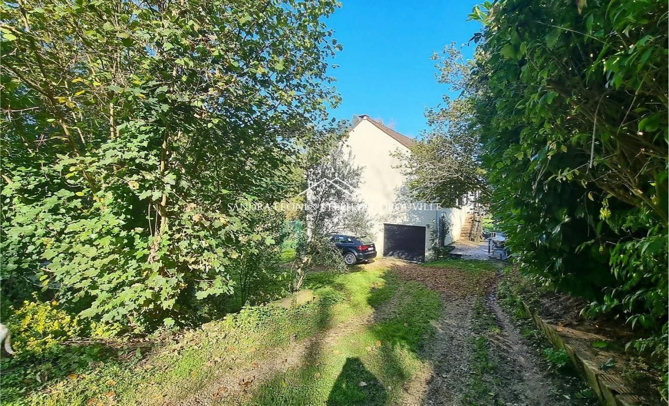 JOUY CHARMANTE MAISON A JOUY, 146 M² AVEC JARDIN ET FORET PRIVATIVE 2