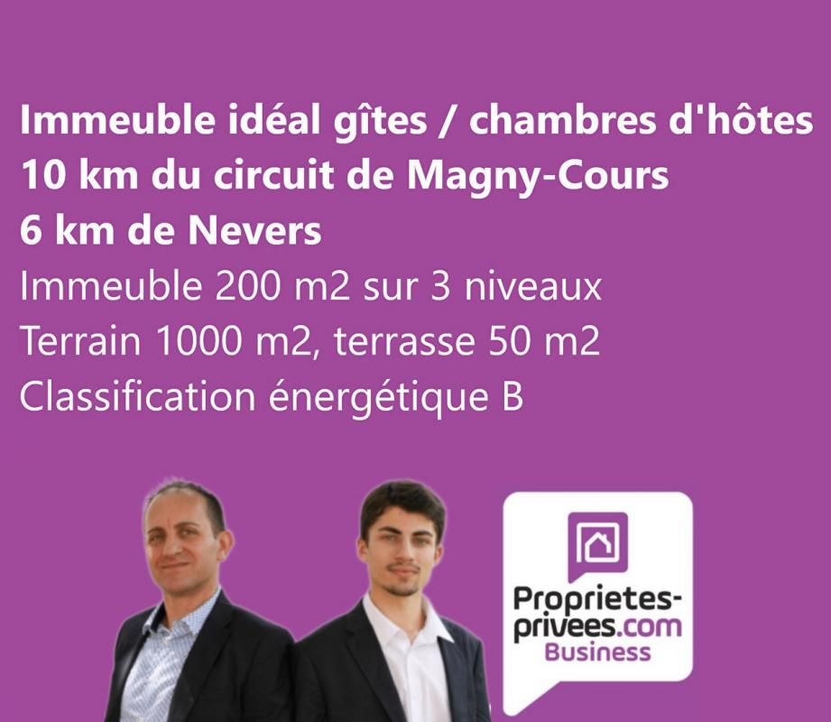 10 KM MAGNY-COURS - IMMEUBLE IDEAL GITES / CHAMBRES D'HOTES