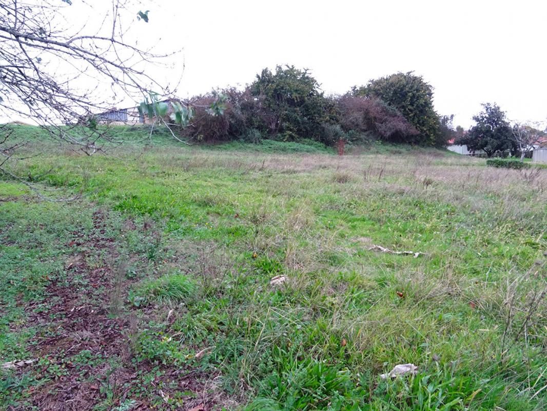 Landes 40250 Mugron, terrain à bâtir 1 918 m²