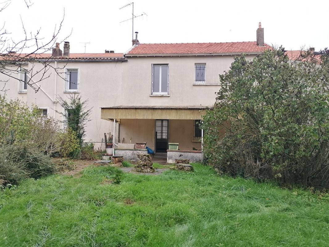 Ensemble de 2 maisons mitoyennes à Cholet - 385741