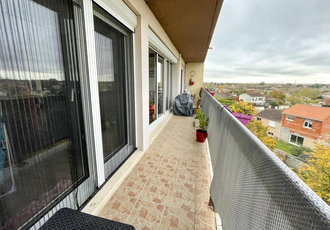 Appartement T3 (possibilité T4) - BEAUZELLE - 76m²