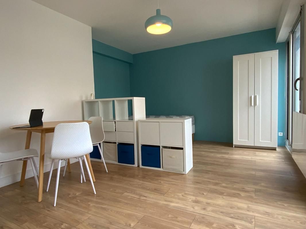 Studio meublé 26 m2 rue Voltaire