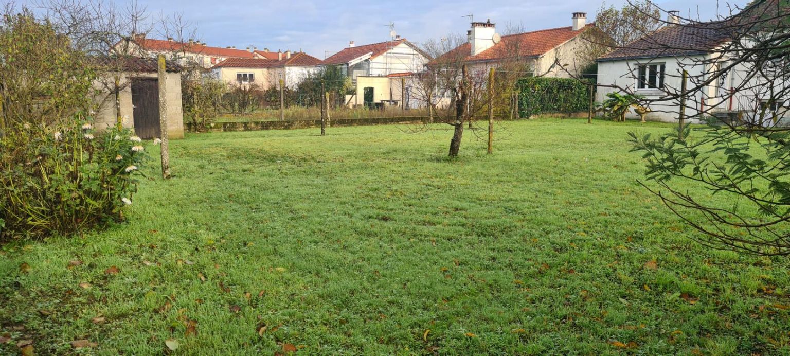 GETIGNE Terrain constructible, en second rideau, à viabiliser de 475 M² 3