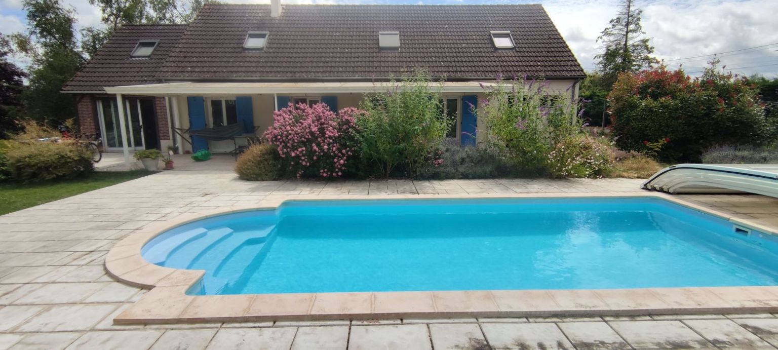 GIEN Maison Gien 6 pièces, 154 m2 avec piscine 4