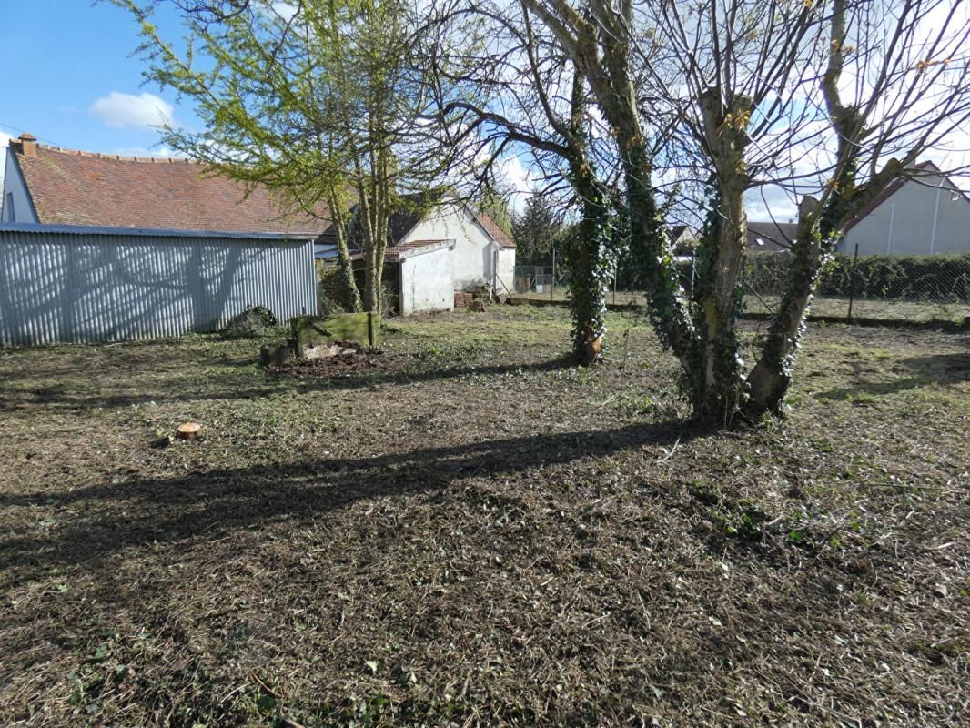 SAULNIERES Terrain constructible 720 m2 3