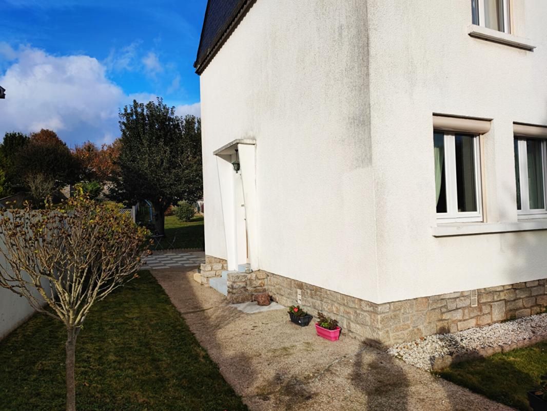 JOSSELIN Maison  7 pièce(s) 80 m2 3