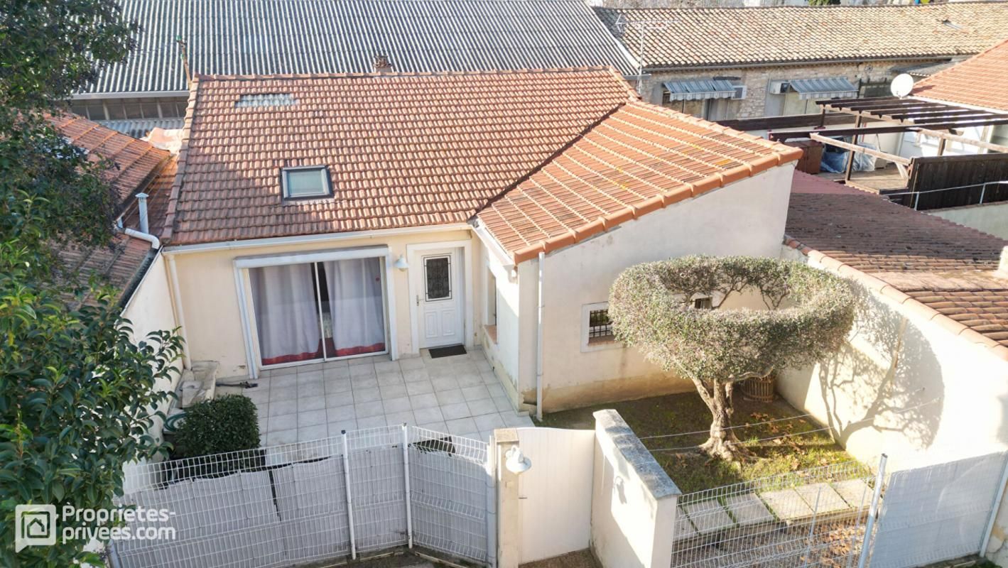 Nîmes Quartier Amoureux - Maison de ville 4 pièce(s) 90 m2 sur cour intérieure