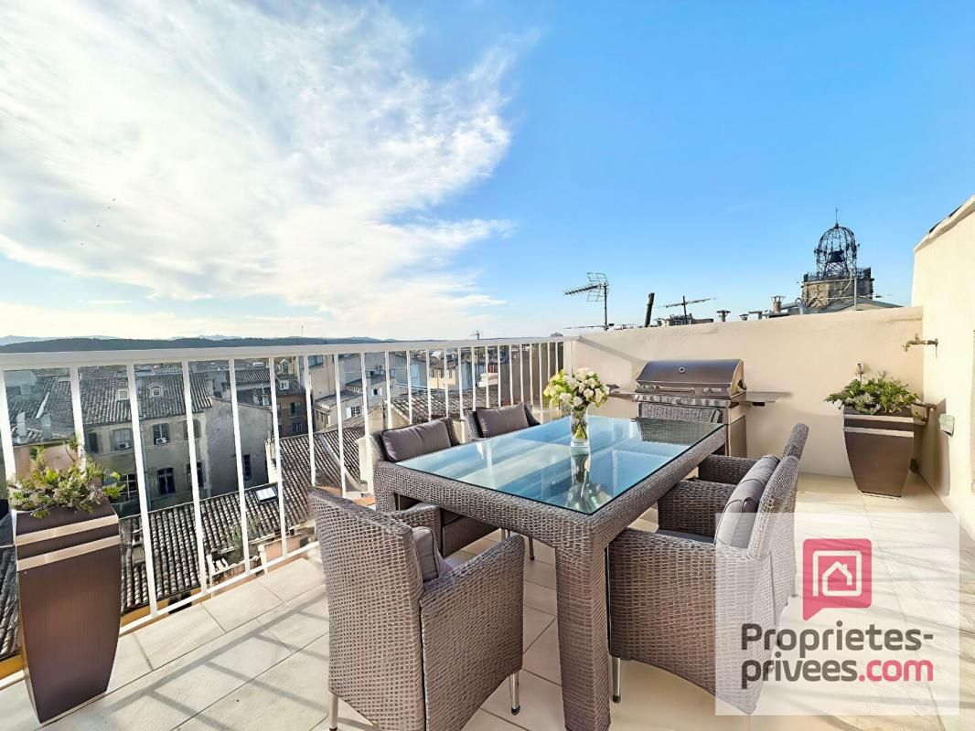 Appartement Duplex avec terrasse vue Sainte Victoire