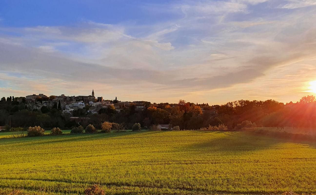 Uzes, 7km Terrain 1000 m2