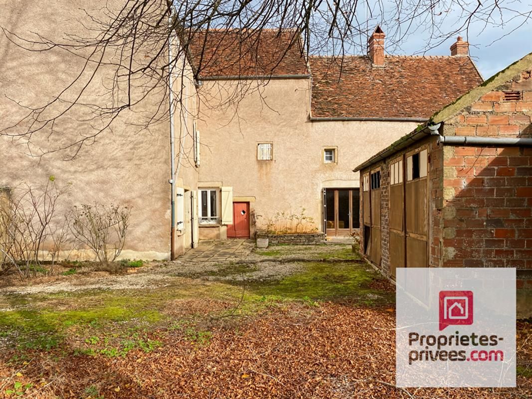 Maison Ancienne Au coeur d'un Village à 5km d'Epoisses