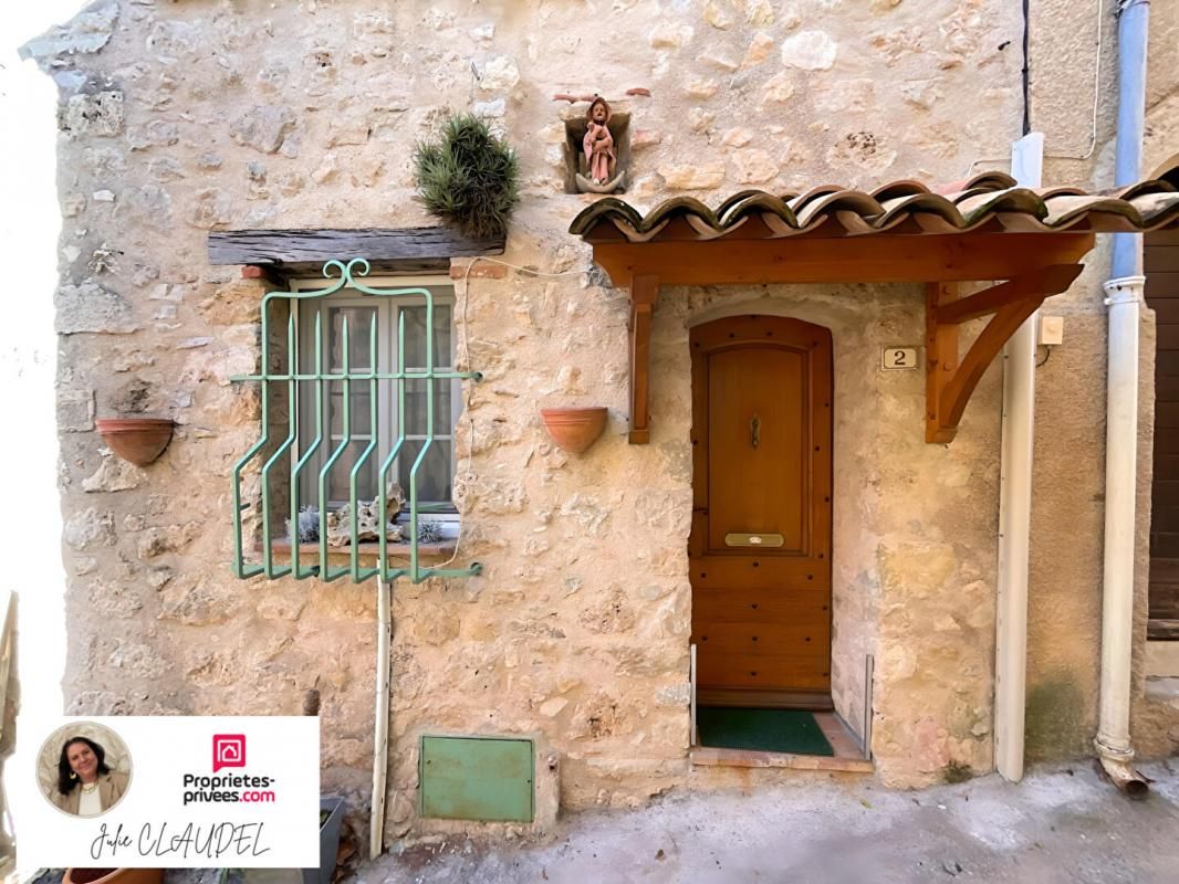 TOURRETTES Maison en pierre de caractère à Tourrettes - 80 m², vue panoramique sur la Provence 1