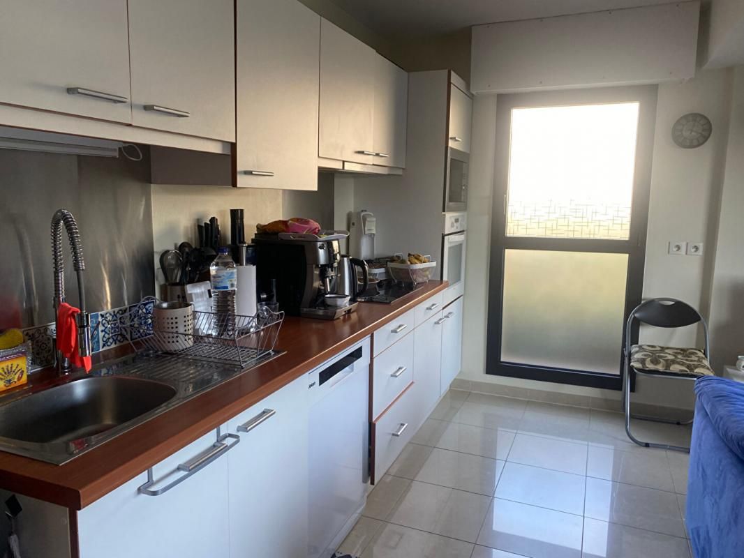 SAINT-RAPHAEL Appartement Saint Raphael 2/3 pièce(s) 64.82 m2 4