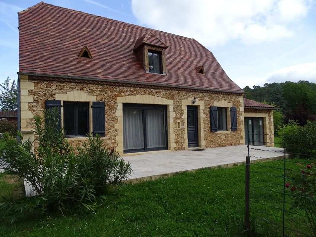 Maison Sarlat La Caneda 5 pièce(s) 111 m2