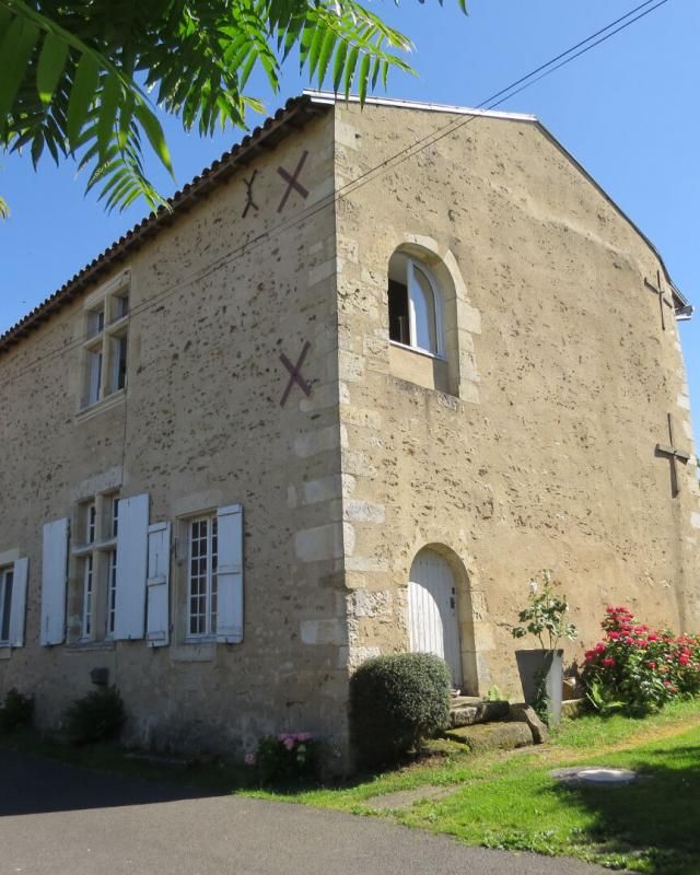 LA CAILLERE-SAINT-HILAIRE Authentique petit Logis restauré 2