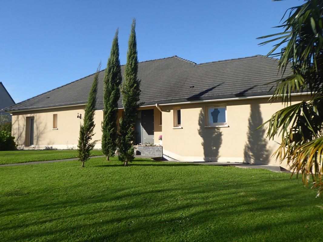 BRIVE-LA-GAILLARDE Maison Contemporaine de plain pied - 4 chambres - jardin /piscine 2