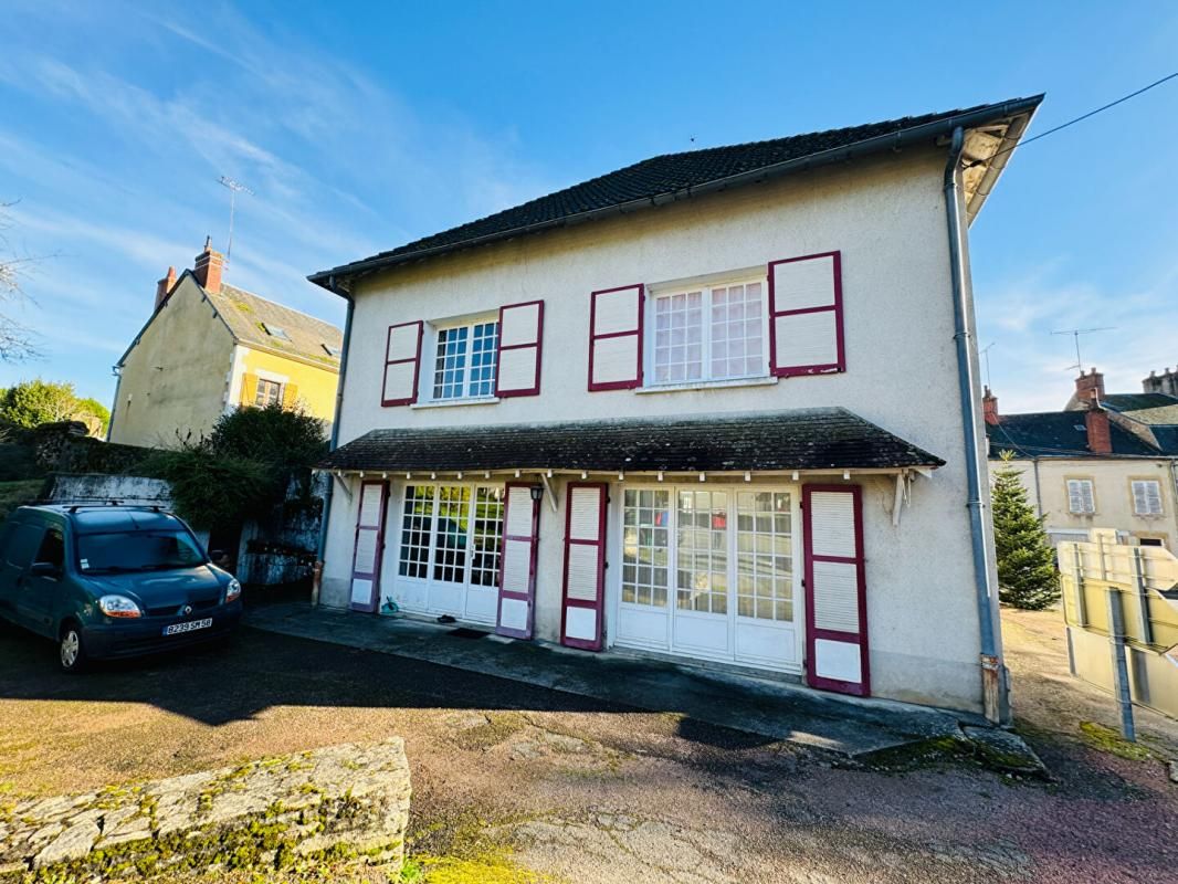 Grande maison familiale à Saint Saulge