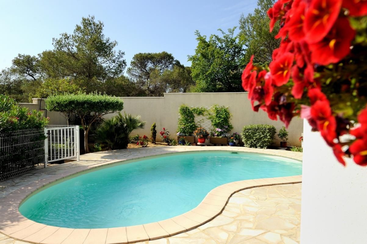 ANDUZE MAISON familiale 3 CH avec piscine au calme 2