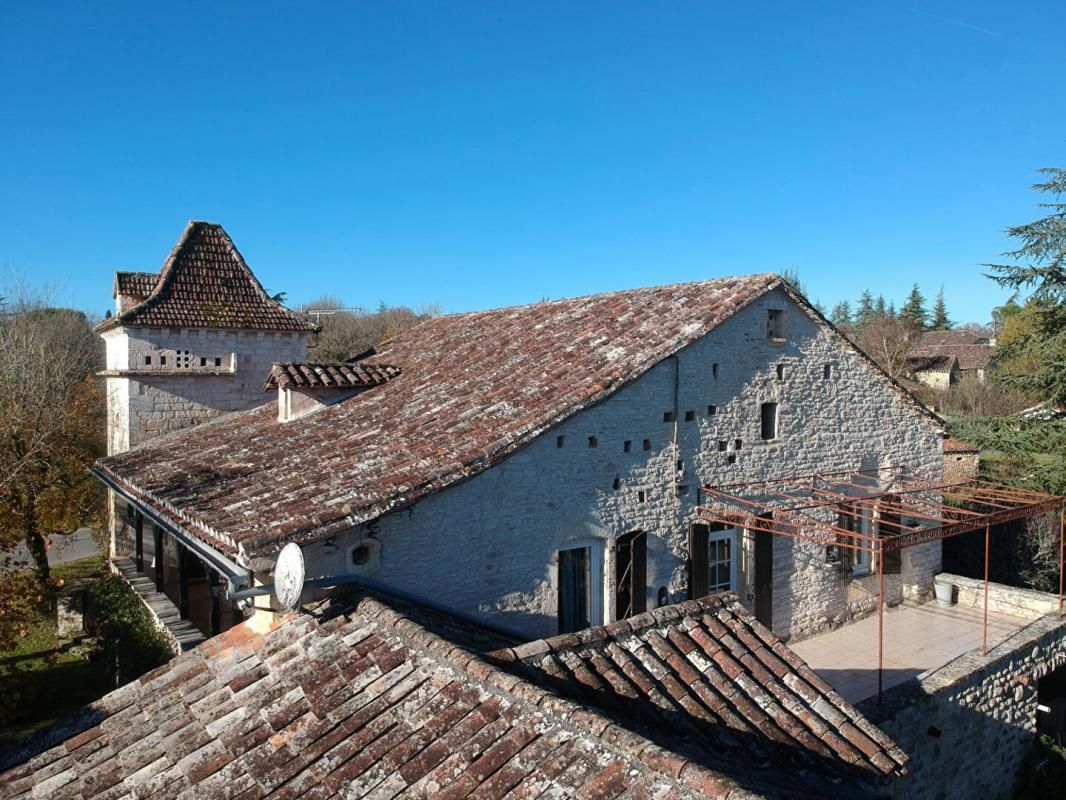 CAHORS Maison de caractère de 220 m2 2