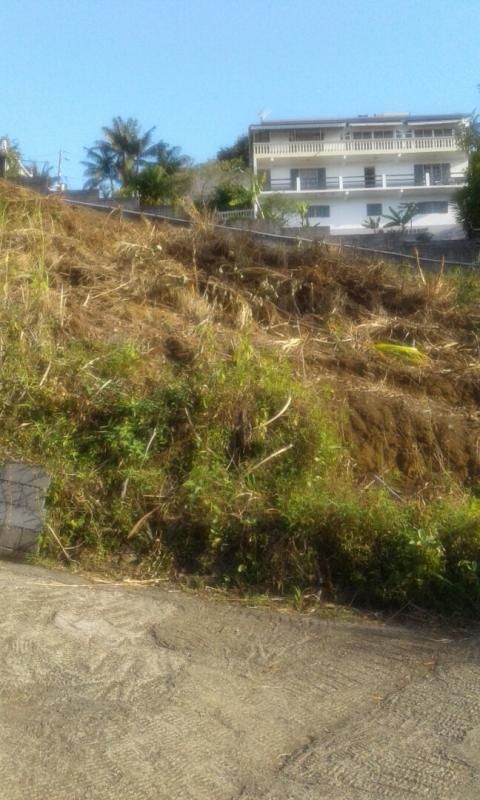 SAINTE-MARIE Terrain à bâtir à Sainte Marie lieu-dit la Confiance les hauts 2