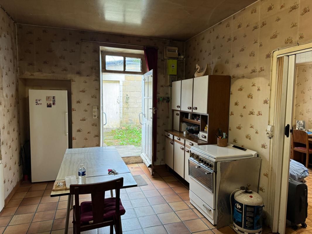 PRECIGNE Maison Precigne 7 pièce(s) 126 m2 2