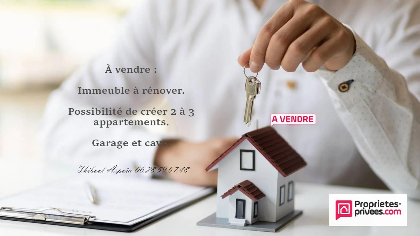 VALENSOLE Maison de village à rénover avec possibilité de division - Garage et cave 1