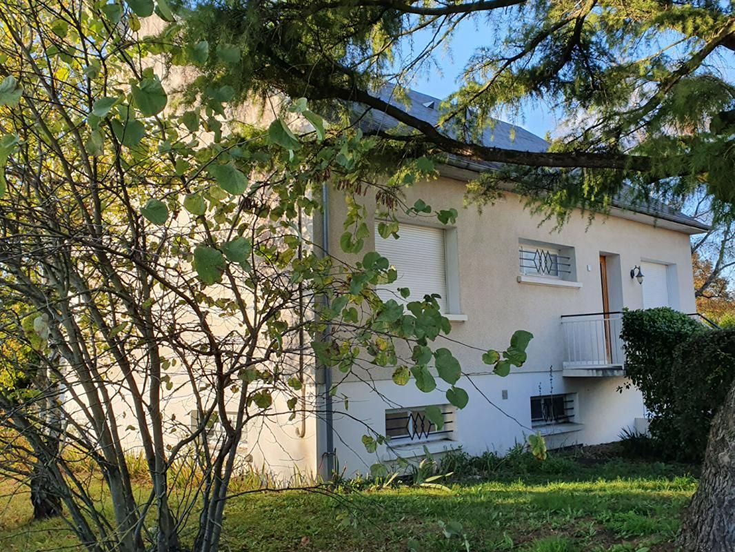 SAINT-MAUR Maison individuelle 5 pièces, 4 chbres dépendances sur 2161 m2 1