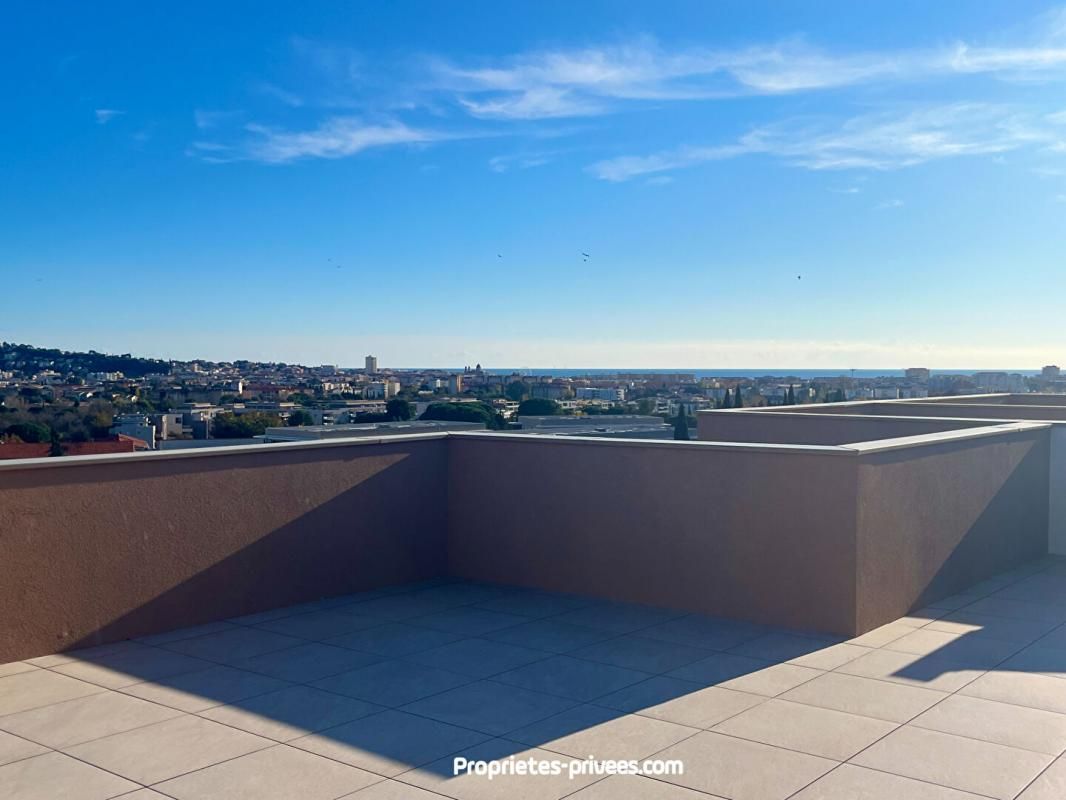 FREJUS Appartement 4 pièces, 94.m2 avec toit terrasse vue 360° 3