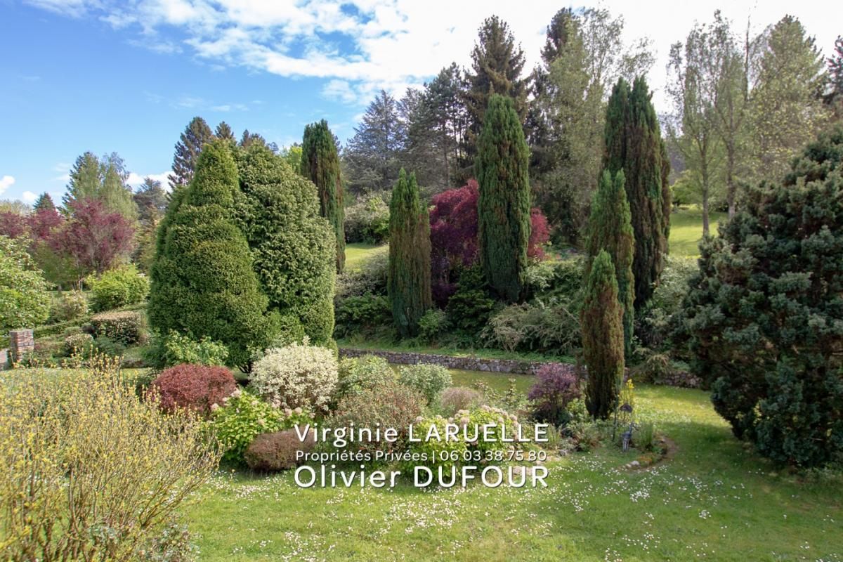 Belle demeure avec jardin arboré à St-Martin-du-Vivier près de Rouen