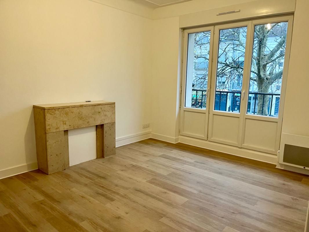 TROYES Appartement T3, 60 m2, Avenue du 1er Mai, 1er étage 2