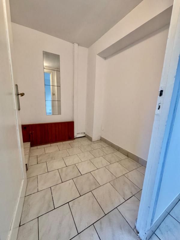 LONGUEAU Maison à LONGUEAU  105m2, ( 3 chambres possibilités  4eme) , jardin , cabanon  20m2 4