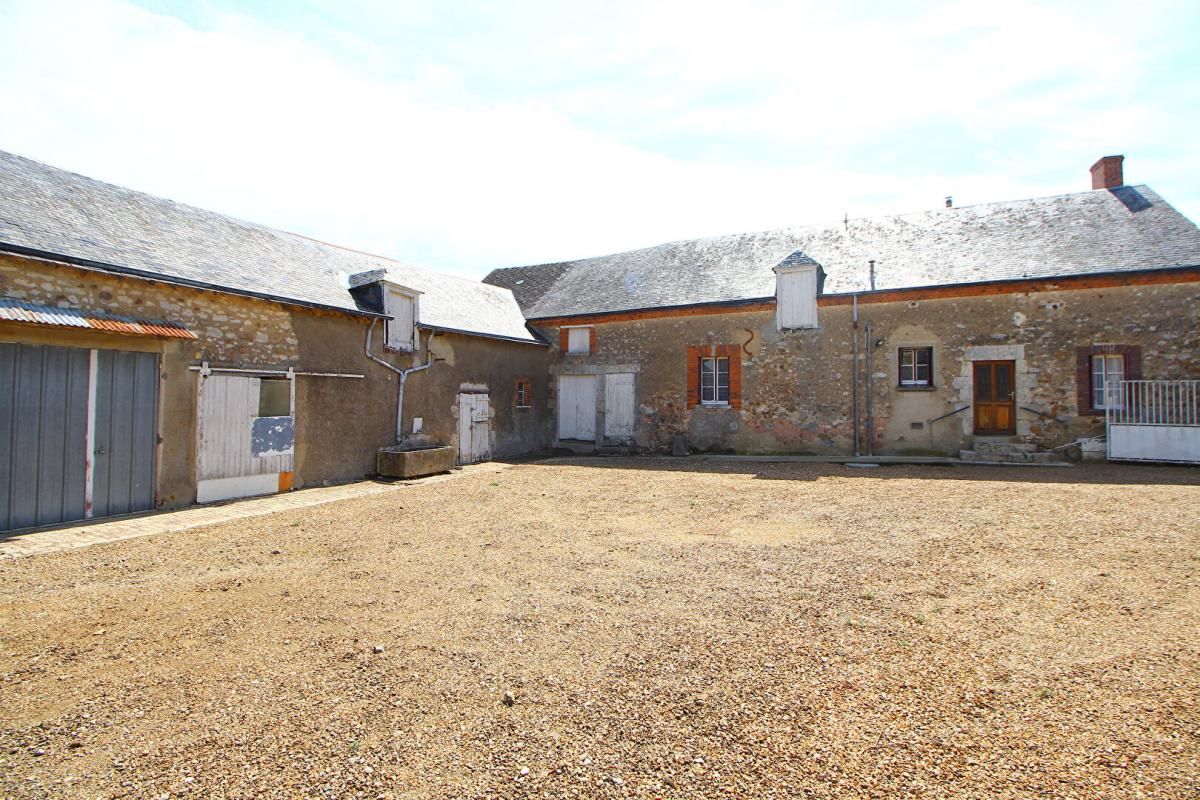 Corps de ferme proche de Bonneval