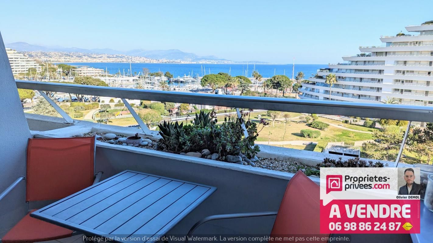 VILLENEUVE-LOUBET MAGNIFIQUE VUE MER + PARKING S/SOL -STUDIO MARINA BAIE DES ANGES 2