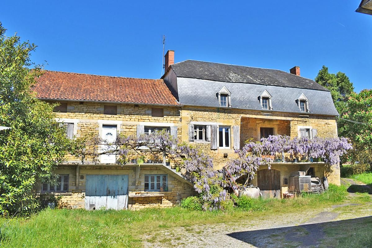 La Chapelle Aubareil Corps de ferme 131 m2