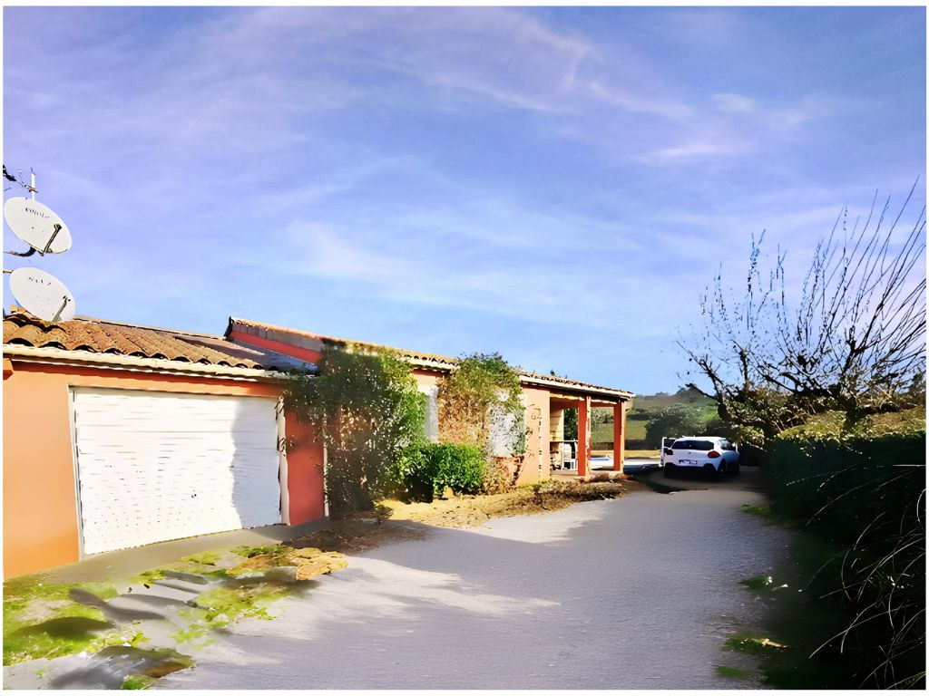 VINEZAC Charmante maison familiale avec piscine et vue dégagée 3